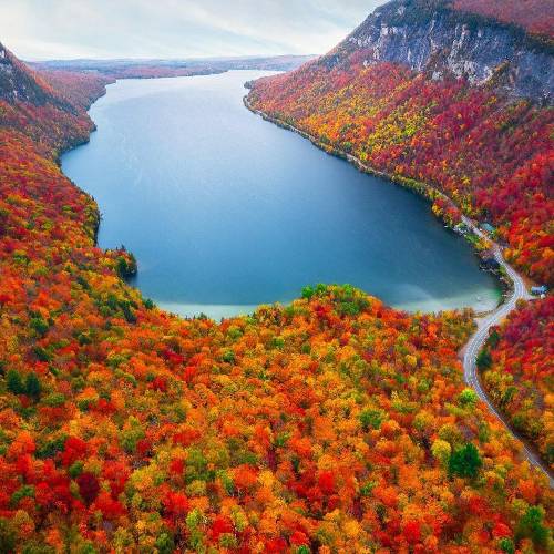 اجرای گروهی عشقت هنوز چپ سینمه با جونو دل پرستیدمش